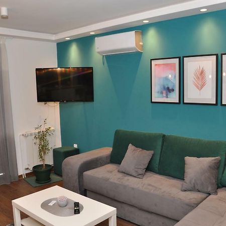 Lux Apartman Cacak Exterior photo